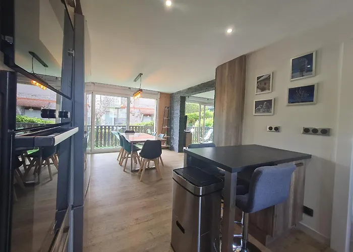 公寓 Spacieux A Avec Vue Sur Lac, 3 Chambres, Wi-fi Et Parking - Fr-1-589-761